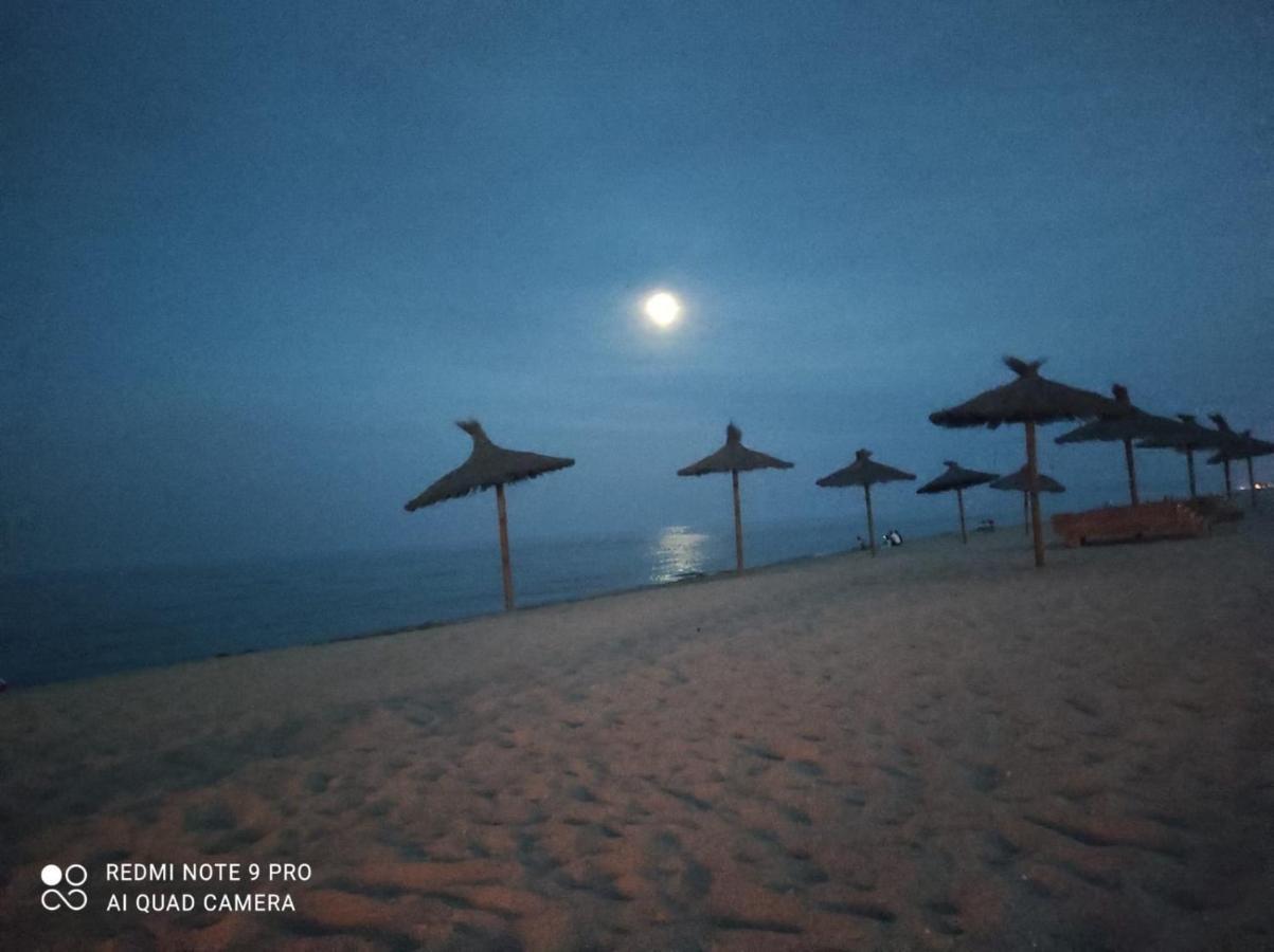 Appartement De Vacances - Splendide Vue Sur Mer, Parking Prive Le Barcares Luaran gambar
