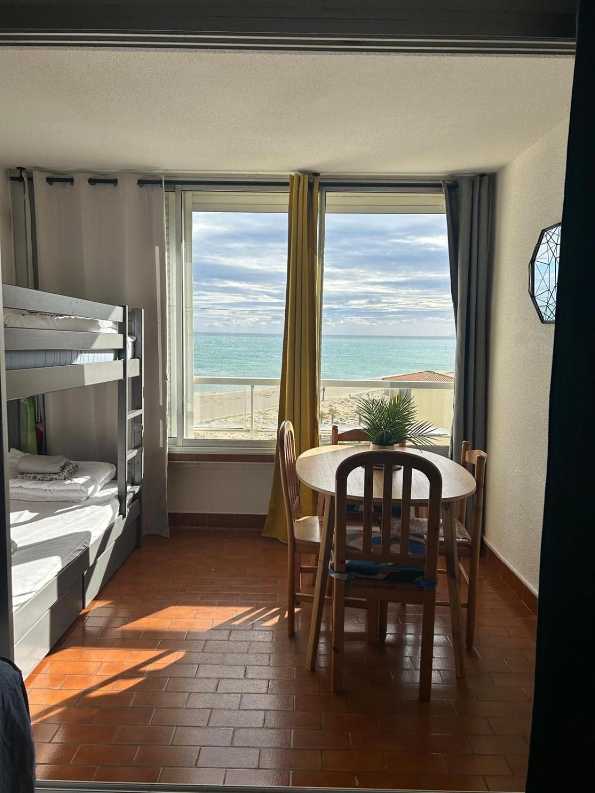 Appartement De Vacances - Splendide Vue Sur Mer, Parking Prive Le Barcares Luaran gambar